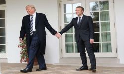 اختيار غير موفق لكلمة يحرج ماكرون خلال تهنئته لترامب